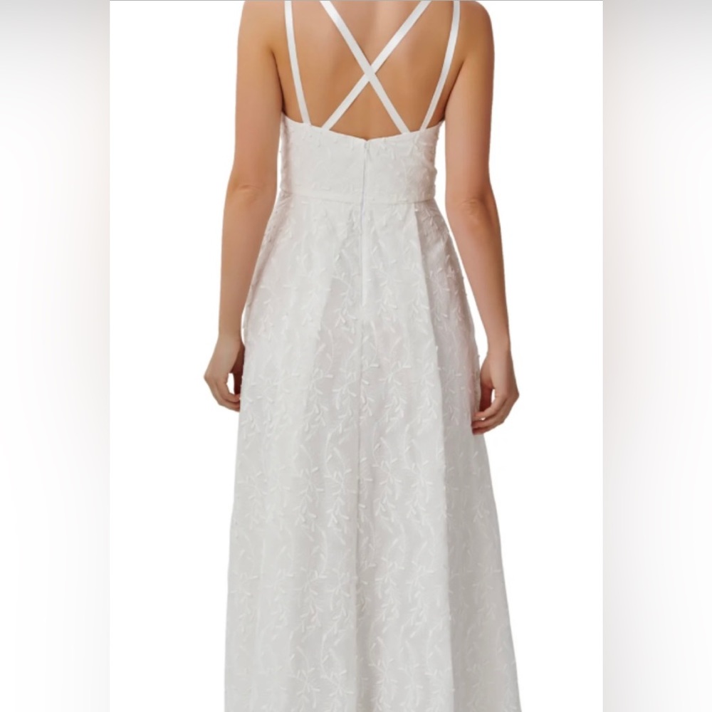 💐 AIDAN BY AIDAN MATTOX
V-Neck Ivory Embroidered Ball Gown, Sz 10 - Picture 6 of 7
